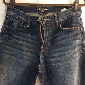 31x30 Lucky Brand Jeans 329 Classic Straight